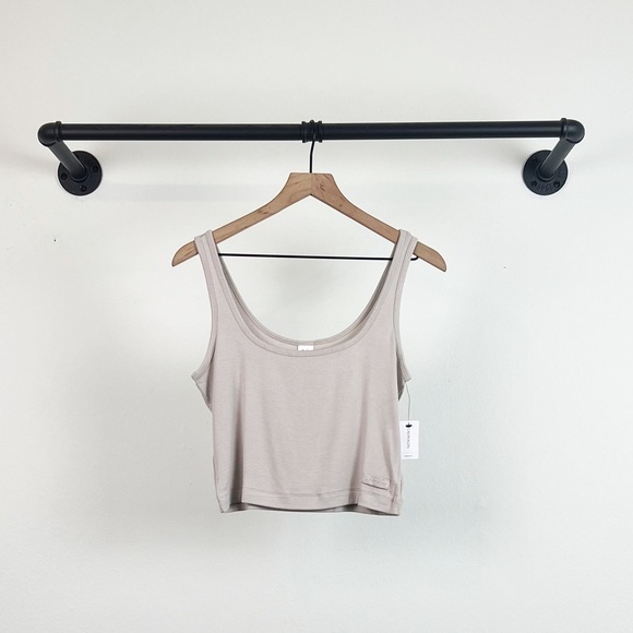 NWT Calvin Klein Pure Ribbed Cropped Tank Top in Cream - Picture 2 of 6